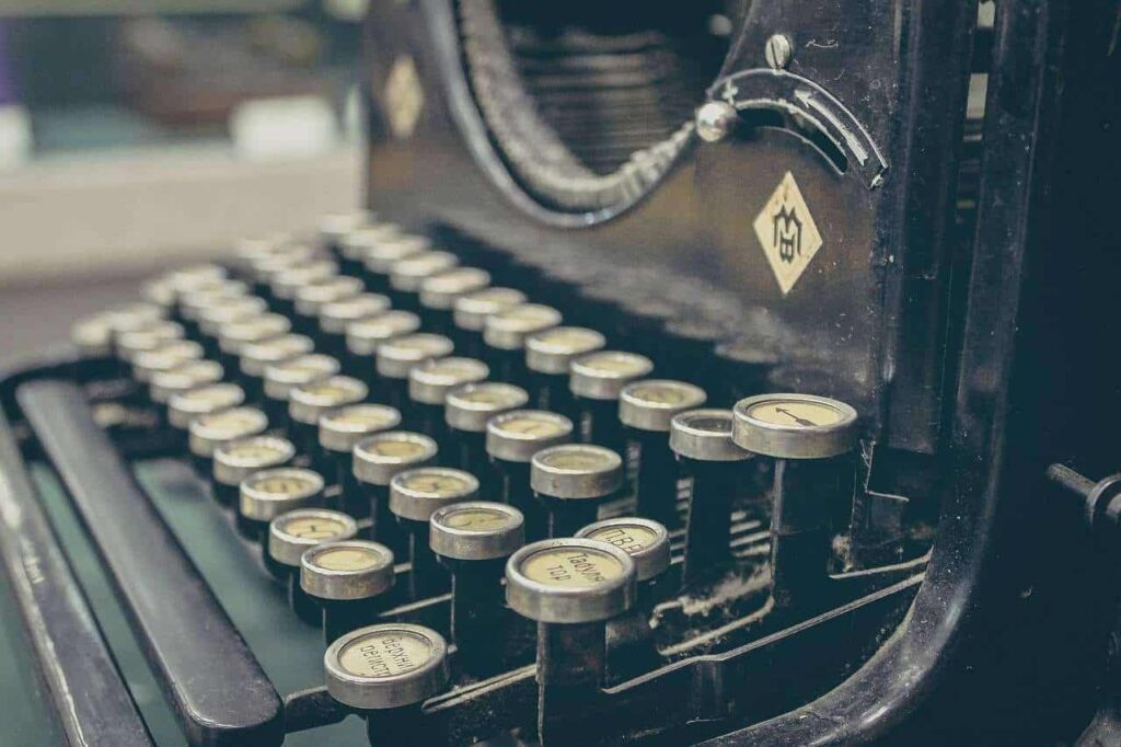 Old-Typewriter